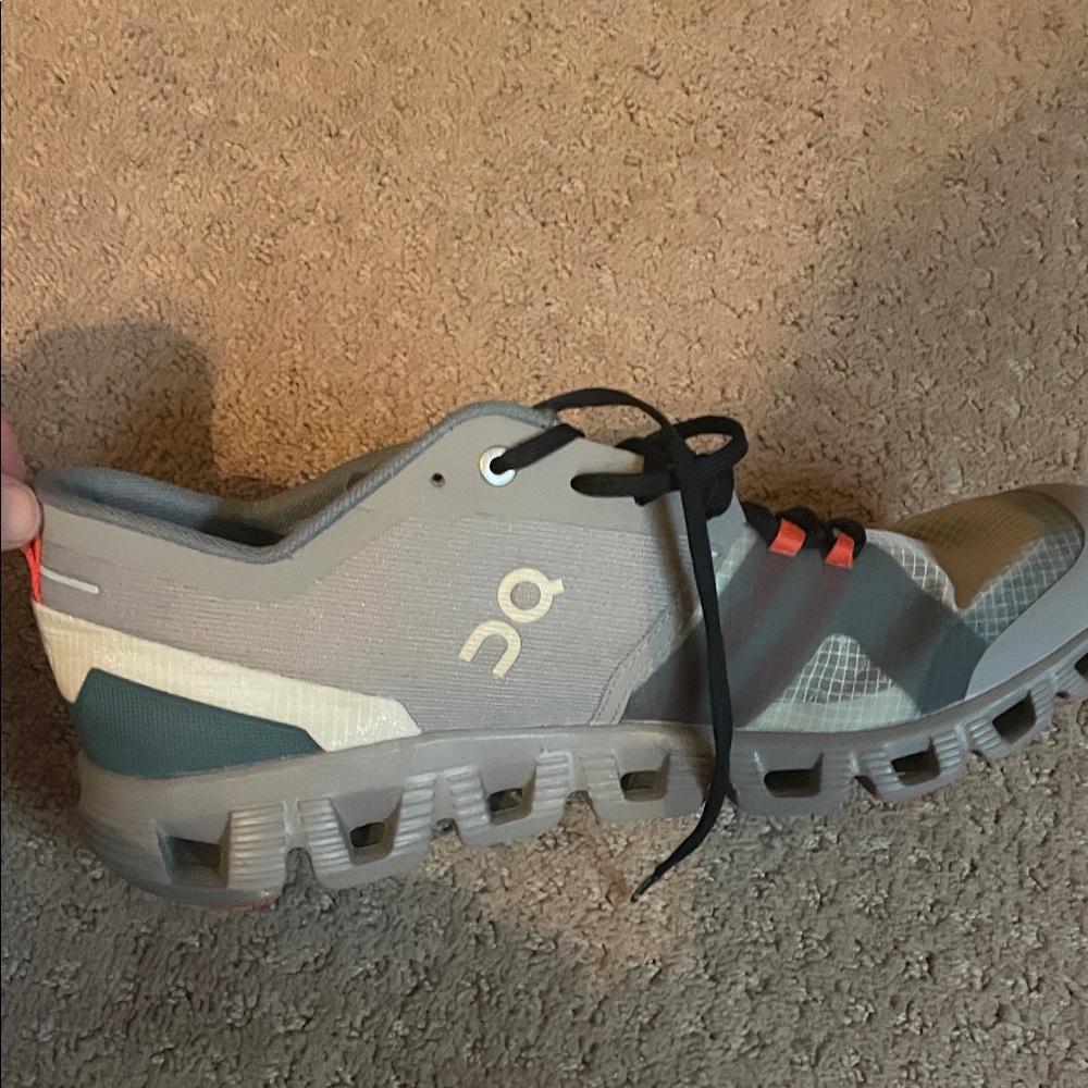 On Running Women’s Gray and Red Athletic Shoes - Picture 3 of 3